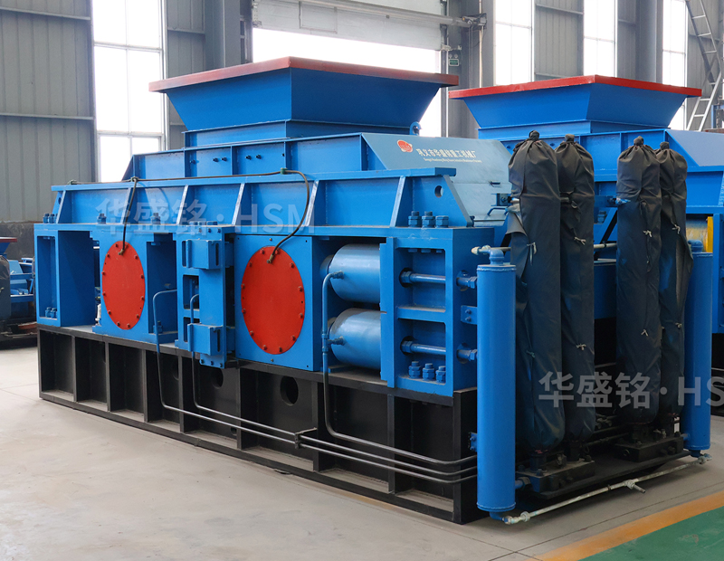 什么設(shè)備可破碎可制砂？新型對(duì)輥制砂機(jī)多少錢一臺(tái)？