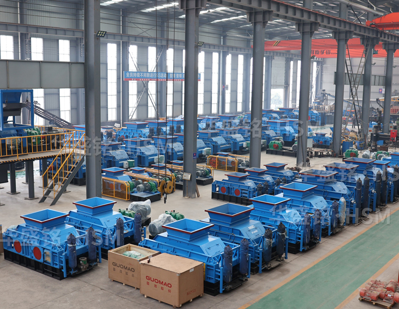  砂石料用哪種破碎機(jī)？沙頭料全液壓對輥破碎機(jī)多少錢？