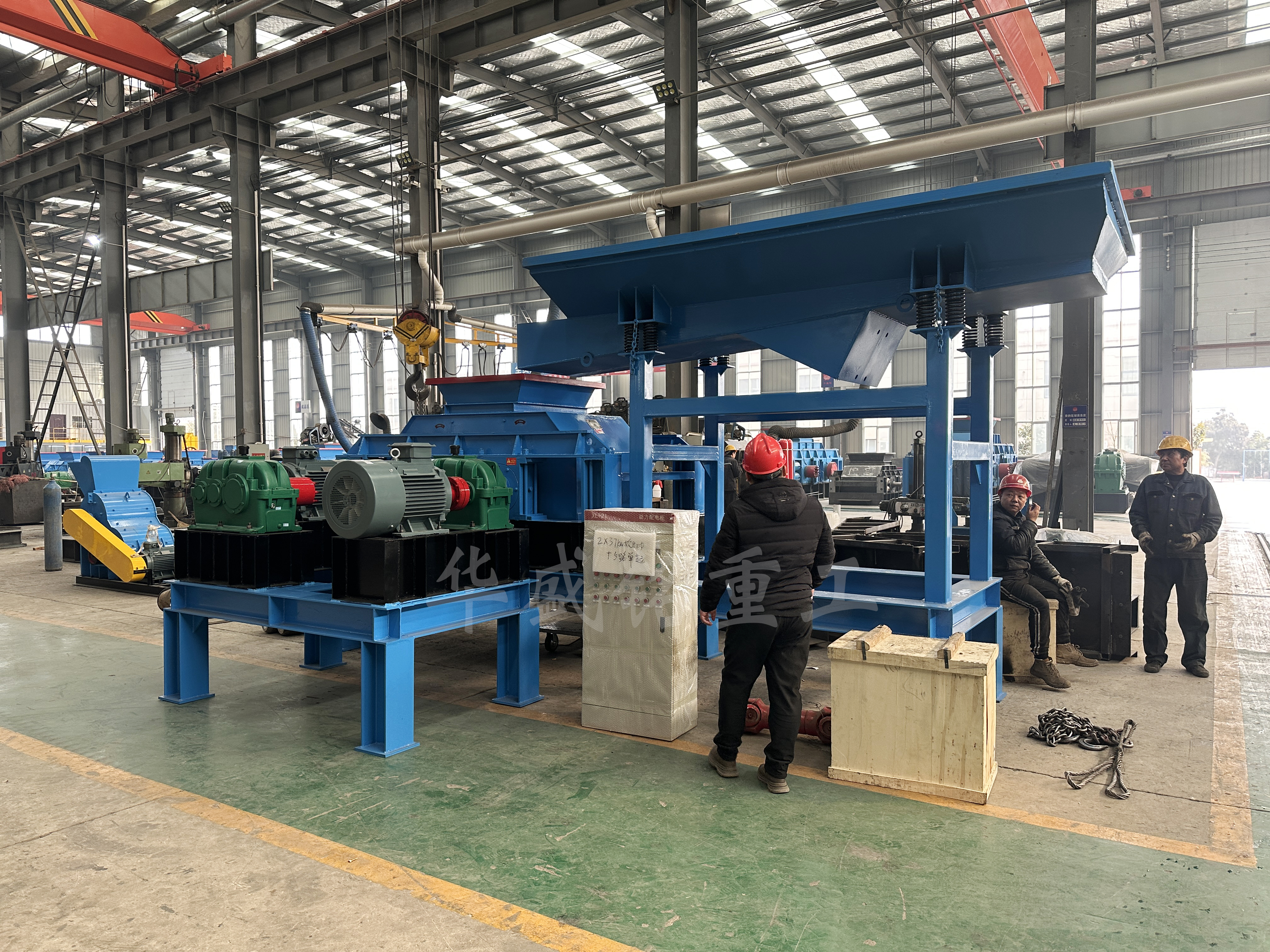 石英石破碎設備眾多，為何狼牙齒輥破碎機脫穎而出？