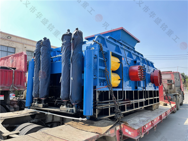 每小時產(chǎn)量100噸對輥破碎機(jī)，哪個型號合適