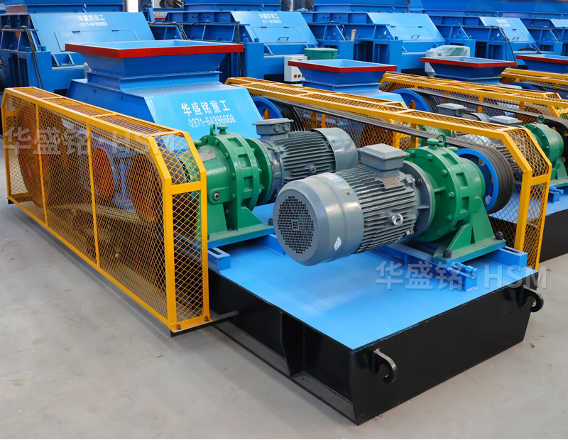 破碎石膏料用雙齒輥破碎機(jī)怎么樣？華盛銘破碎機(jī)廠家實(shí)力如何？